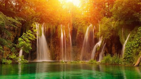 Plitvice Lakes National Park wallpaper