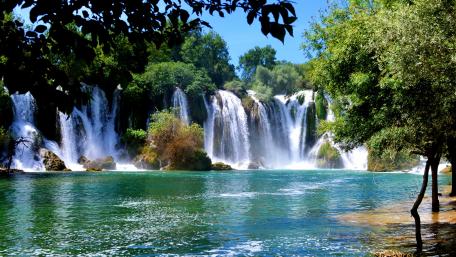Kravica Waterfall wallpaper