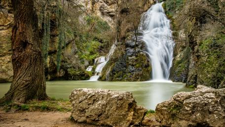Хотнишки Водопад (Waterval van Hotnitsa) wallpaper