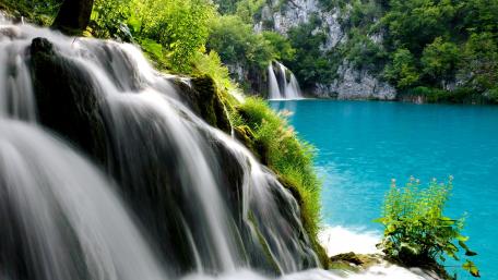 Plitvice Lakes National Park wallpaper