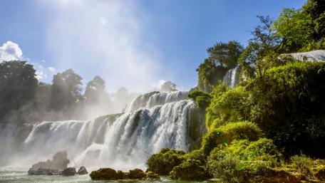 Ban Gioc Waterfall wallpaper