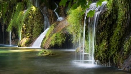 Tranquil Beauty of a Hidden Waterfall wallpaper