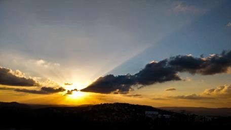 Sunset godrays wallpaper