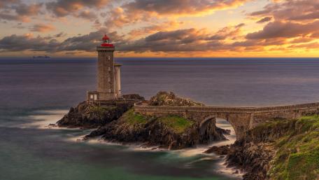 Petit Minou Lighthouse (Phare du Petit Minou) wallpaper