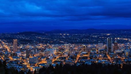 Ethereal Cityscape at Twilight Moment wallpaper