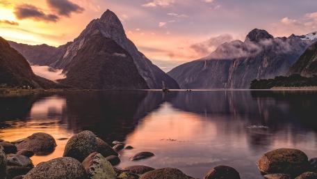 Milford Sound wallpaper