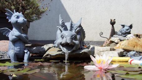 Badetag der Drachen wallpaper
