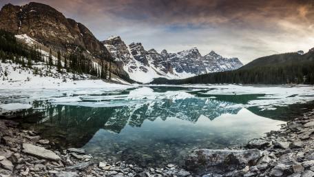 Banff National Park, Moraine Lake wallpaper