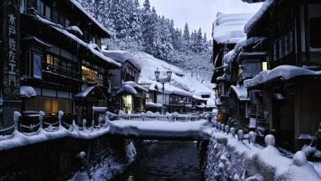 Ginzan Onsen hot spring wallpaper