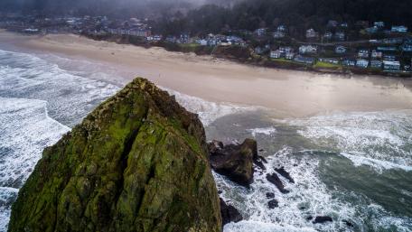 Majestic Coastal Views with Rocky Outcrop wallpaper