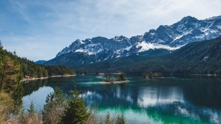 Majestic Alpine Reflections wallpaper