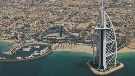 The Burj Al Arab in Dubai wallpaper