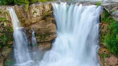Majestic Waterfall Serenity wallpaper