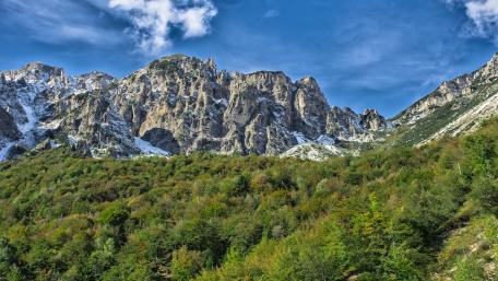 Majestic Mountain Landscape with Lush Ravine wallpaper