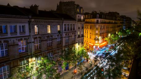 Vibrant Nightlife in a City Neighbourhood wallpaper