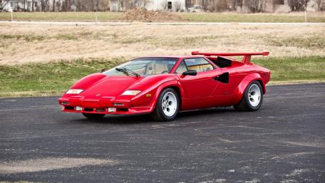Lamborghini Countach wallpaper