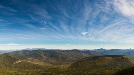 Majestic Mountain Panoramic View for Tranquility wallpaper