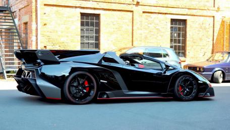 Black Lamborghini Veneno wallpaper