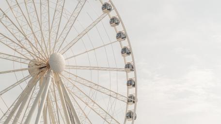 Whimsical Ferris Wheel in Soft Light wallpaper