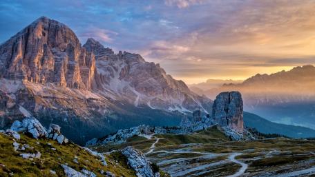 Majestic Mountain Sunrise Panorama wallpaper