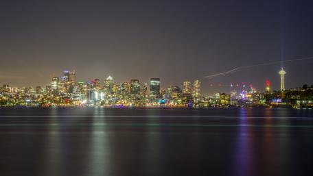 Vibrant Night Skyline of a Metropolis wallpaper