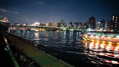 Serenity of the City at Night wallpaper