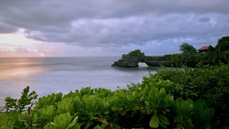 Tanah Lot wallpaper