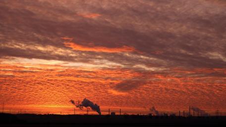Fiery Skies at Dusk wallpaper