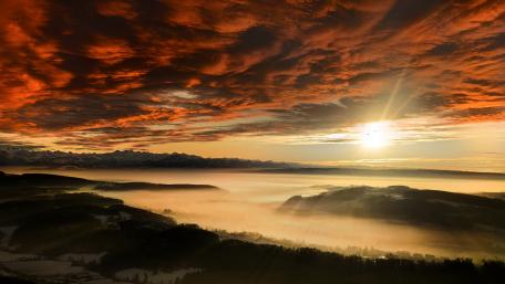 Majestic Horizon with Fiery Sky wallpaper