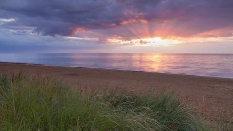 Cloudy sunrise wallpaper