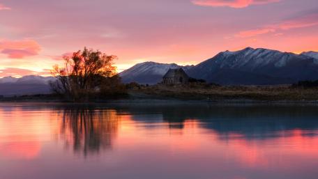 Lake Tekapo wallpaper