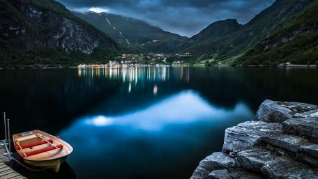 Geiranger wallpaper