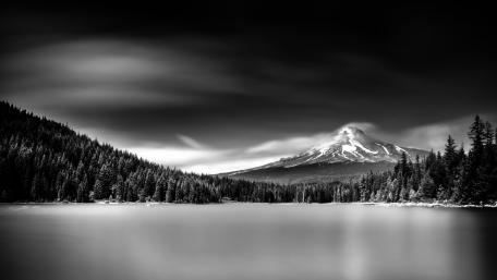 Mount Hood from Trillium Lake wallpaper