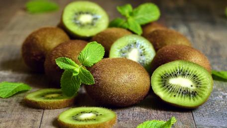 Vibrant Kiwi Delight Wallpaper wallpaper