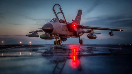 Dusk Reflections of a Fighter Jet wallpaper