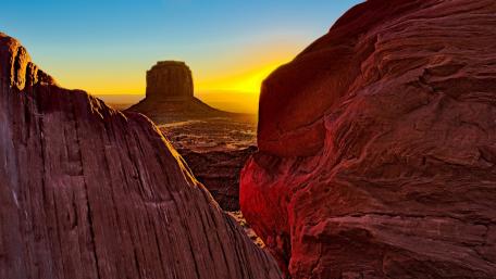 Monument Valley wallpaper