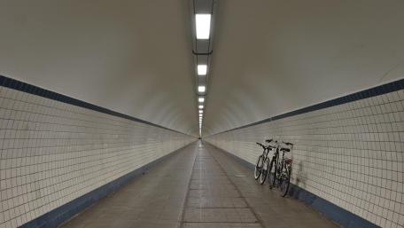 Sint-Annatunnel in Antwerp, Belgium wallpaper