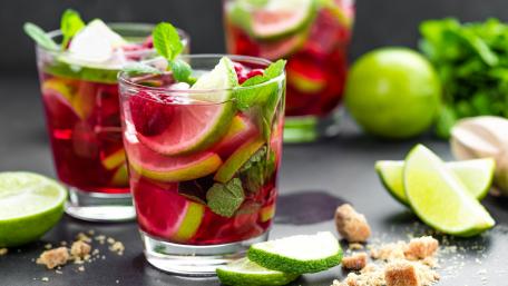 Refreshing Summer Cocktails for Every Occasion wallpaper