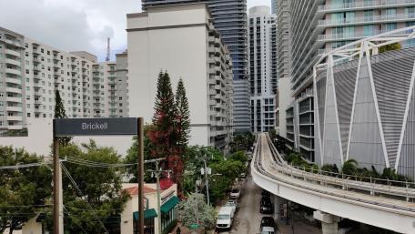 Brickell Metromover Station, Miami wallpaper