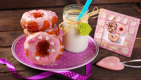 Delightful Donuts and Creamy Milkshake Treats wallpaper