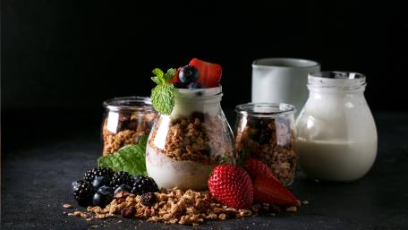 Delicious Yogurt Breakfast Delight wallpaper
