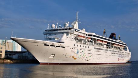 Majestic Cruise Ship in Crystal Waters wallpaper