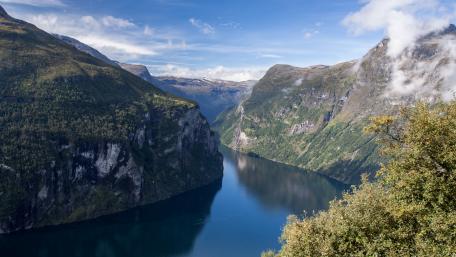 Geiranger wallpaper