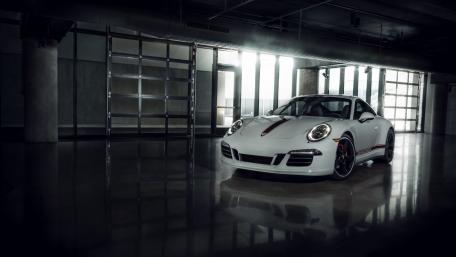 Sleek Porsche 911 GT3 in Urban Setting wallpaper