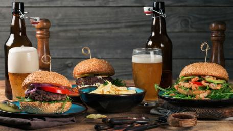 Delicious Fast Food Feast in 4K Quality wallpaper