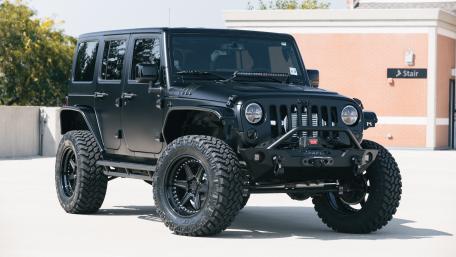 Bold Black Jeep Adventure wallpaper