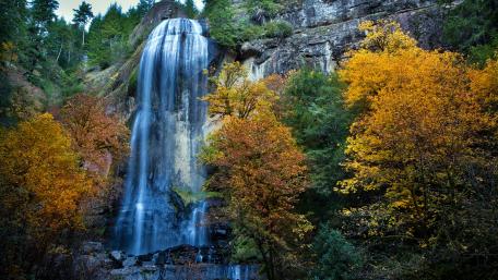 Golden and Silver Falls State Natural Area wallpaper