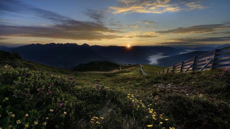 Tranquil Sunset Over Countryside Landscape wallpaper