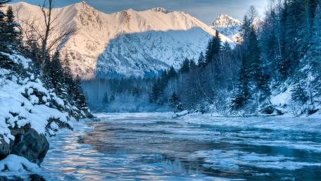 Icy river wallpaper