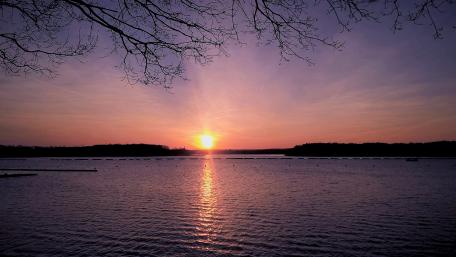 Sunset on the lake wallpaper